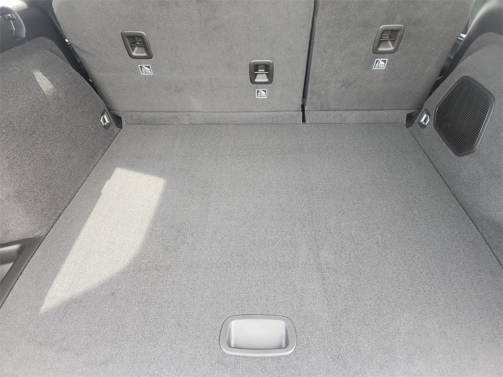 New 2025 Jeep Grand Cherokee Overland w/ Trailer Tow Package image 24