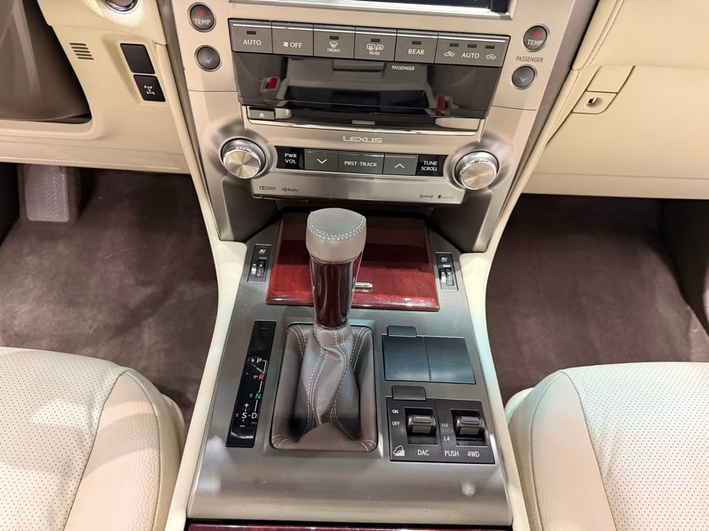 Used 2015 Lexus GX 460 w/ Premium Package image 42