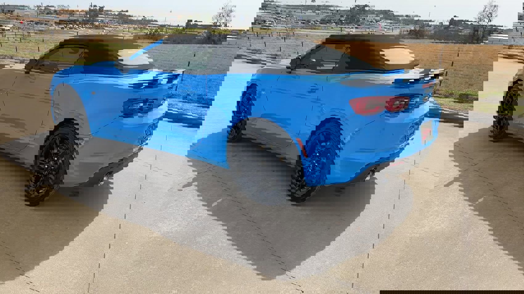 Used 2022 Chevrolet Camaro LT image 7