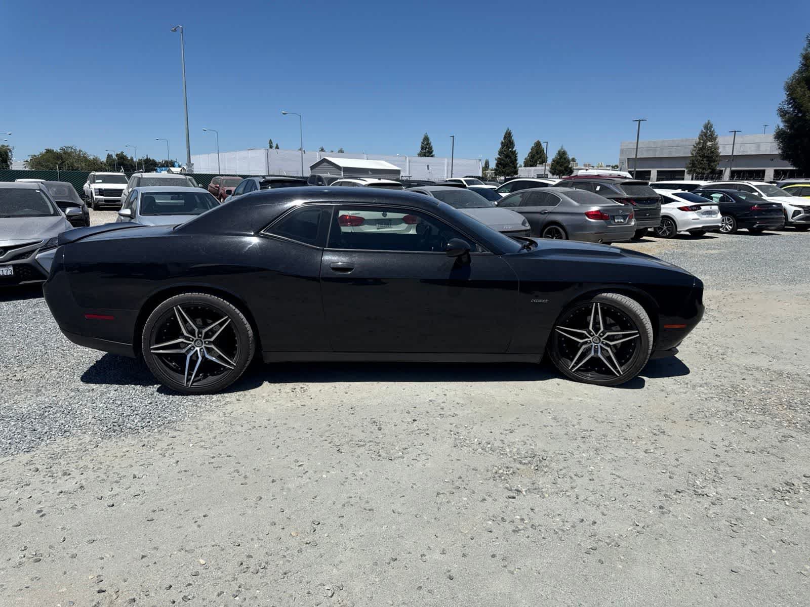 Used 2015 Dodge Challenger R/T Plus RWD image 4
