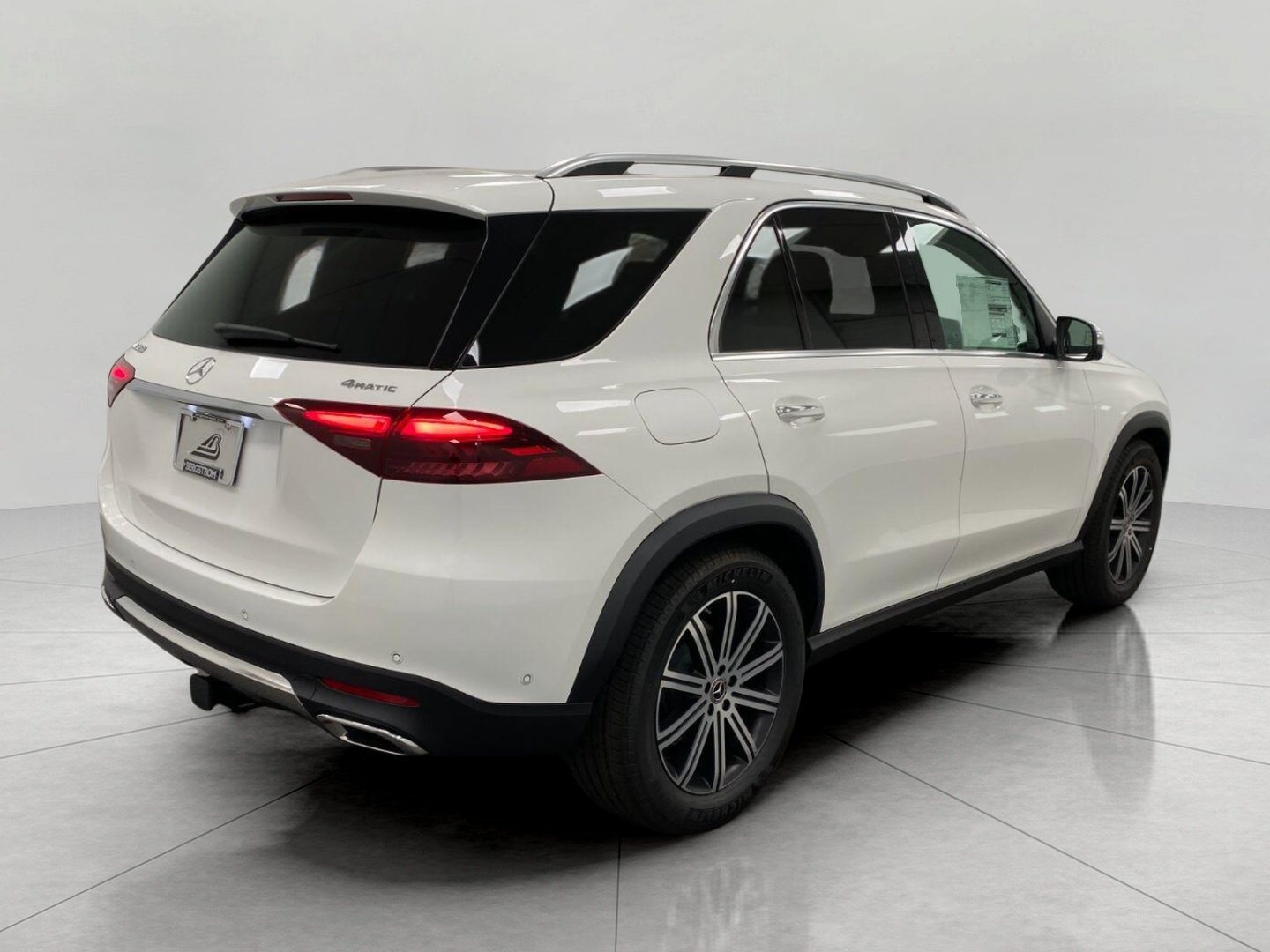 New 2026 Mercedes-Benz GLE 350 4MATIC image 3