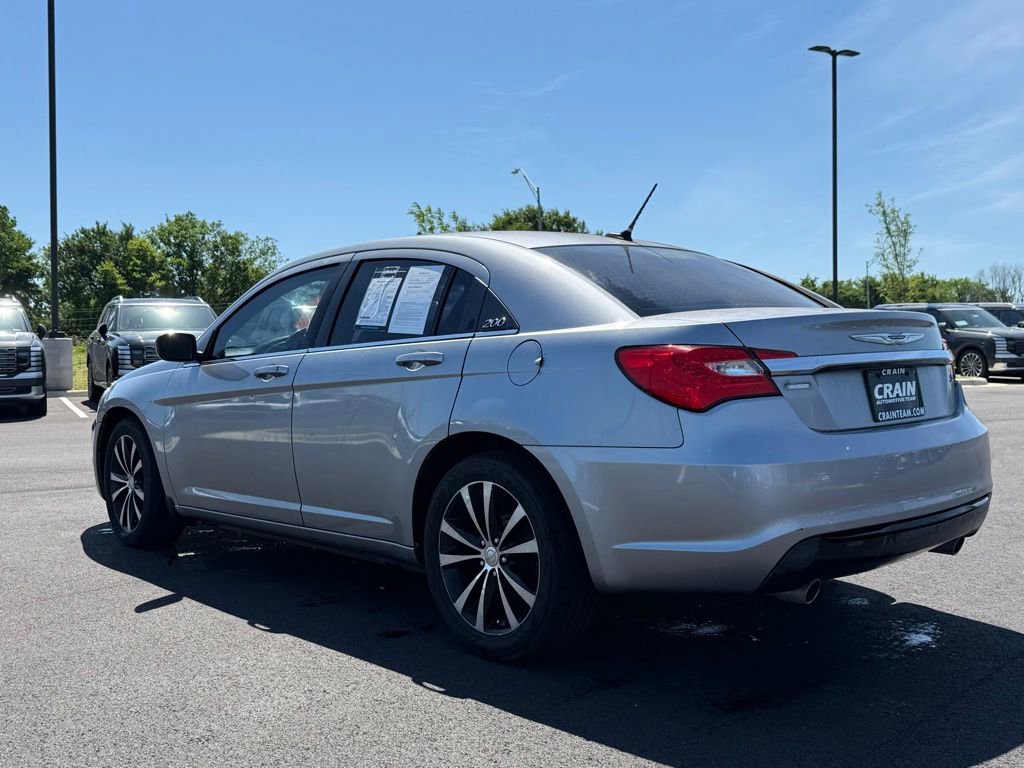 Used 2013 Chrysler 200 Touring w/ S Exterior Appearance Pkg FWD image 7