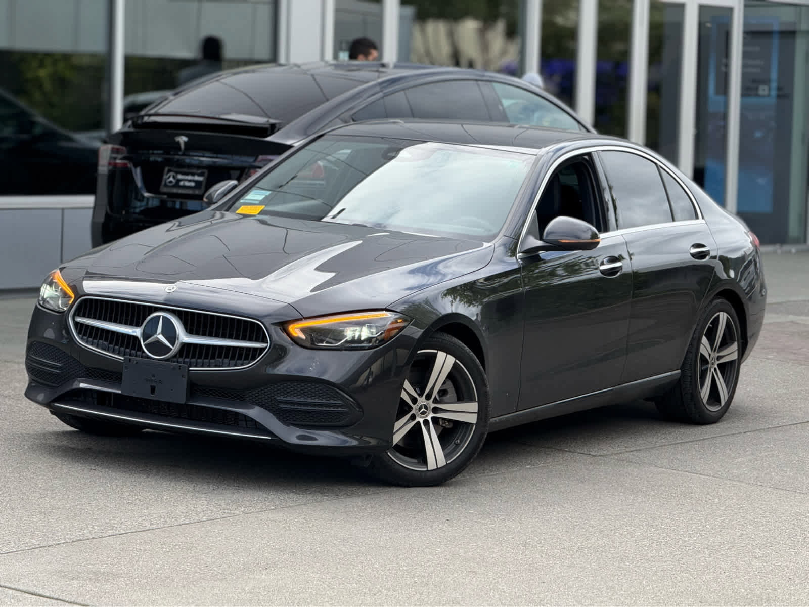 Used 2023 Mercedes-Benz C 300 Sedan image 2