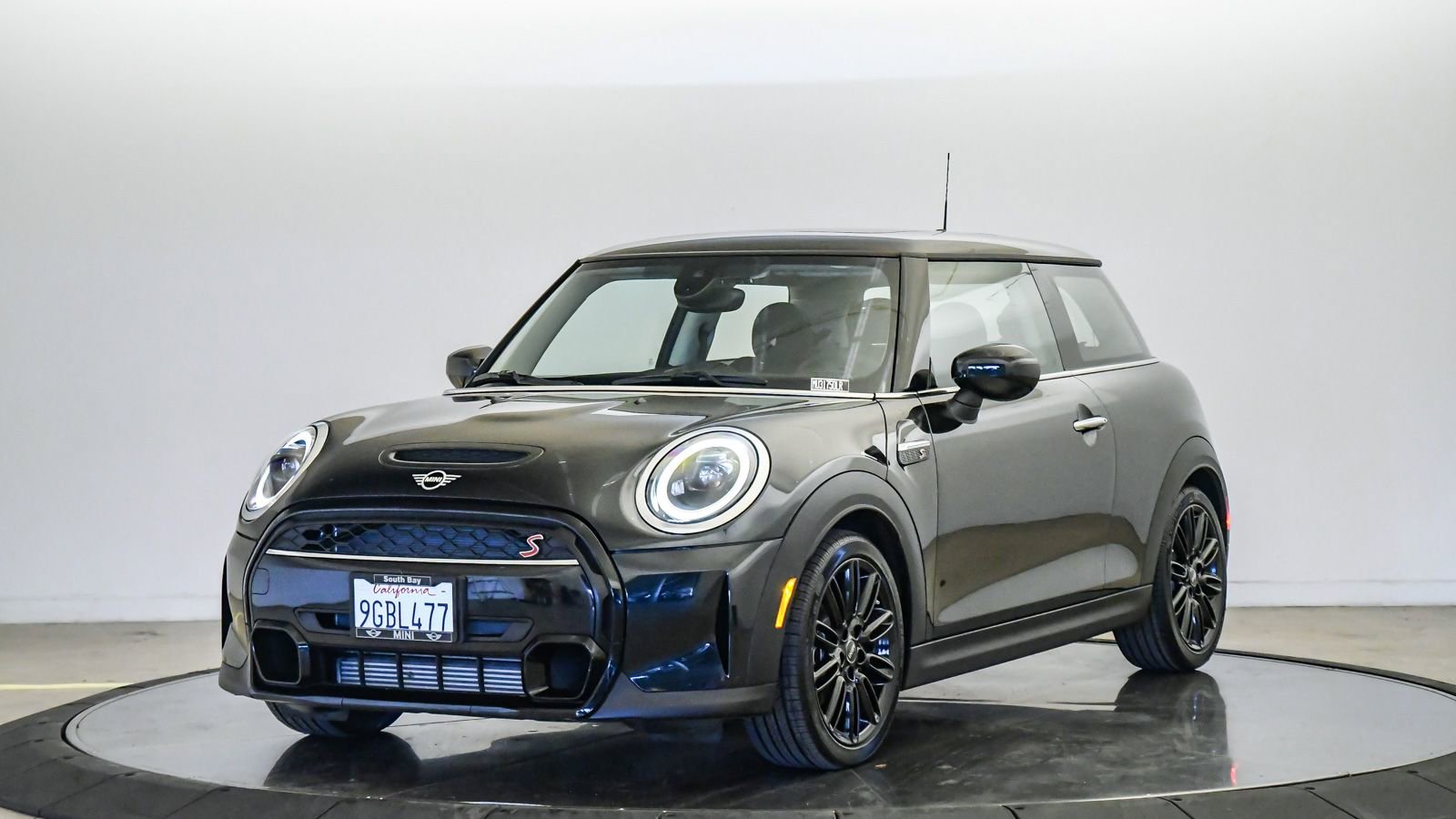 Certified 2024 MINI Cooper S FWD image 1