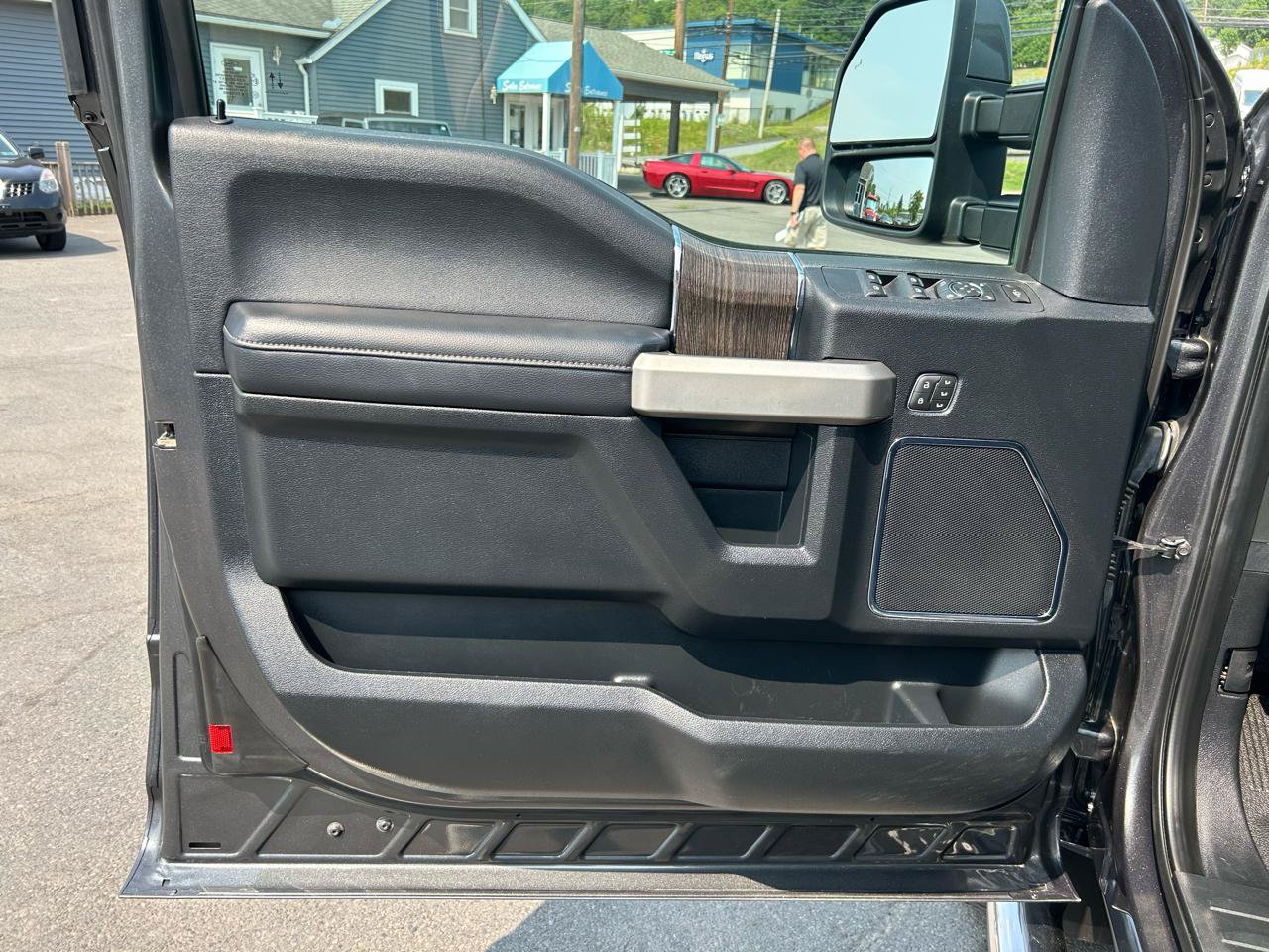 Used 2020 Ford F250 Lariat AWD/4WD image 16