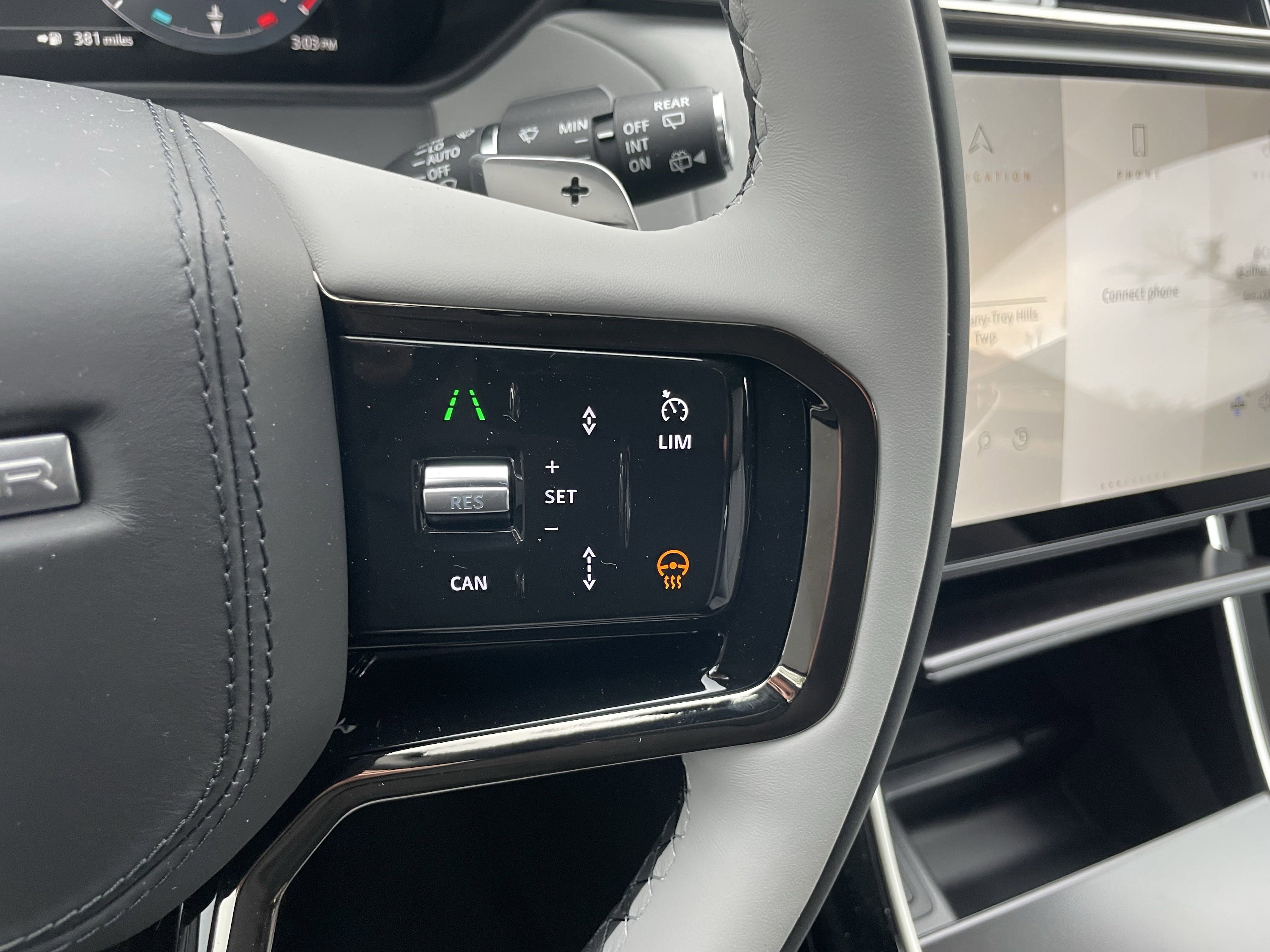 New 2026 Land Rover Range Rover Velar Dynamic SE image 22