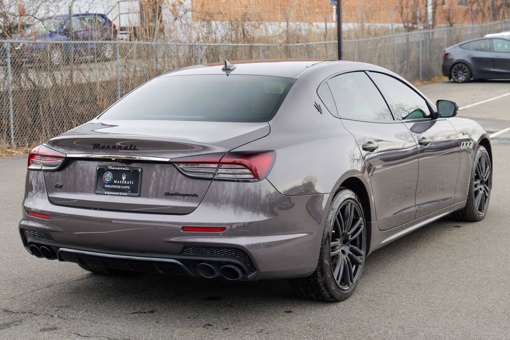 Certified 2023 Maserati Quattroporte Modena Q4 AWD/4WD image 7