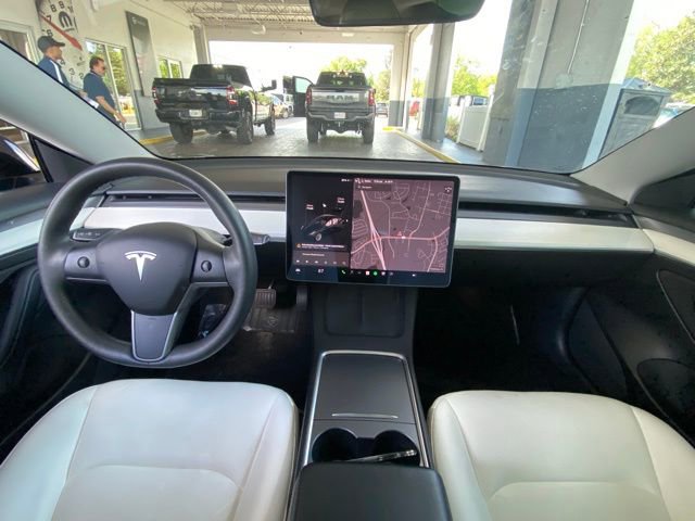Used 2021 Tesla Model 3 Long Range image 16
