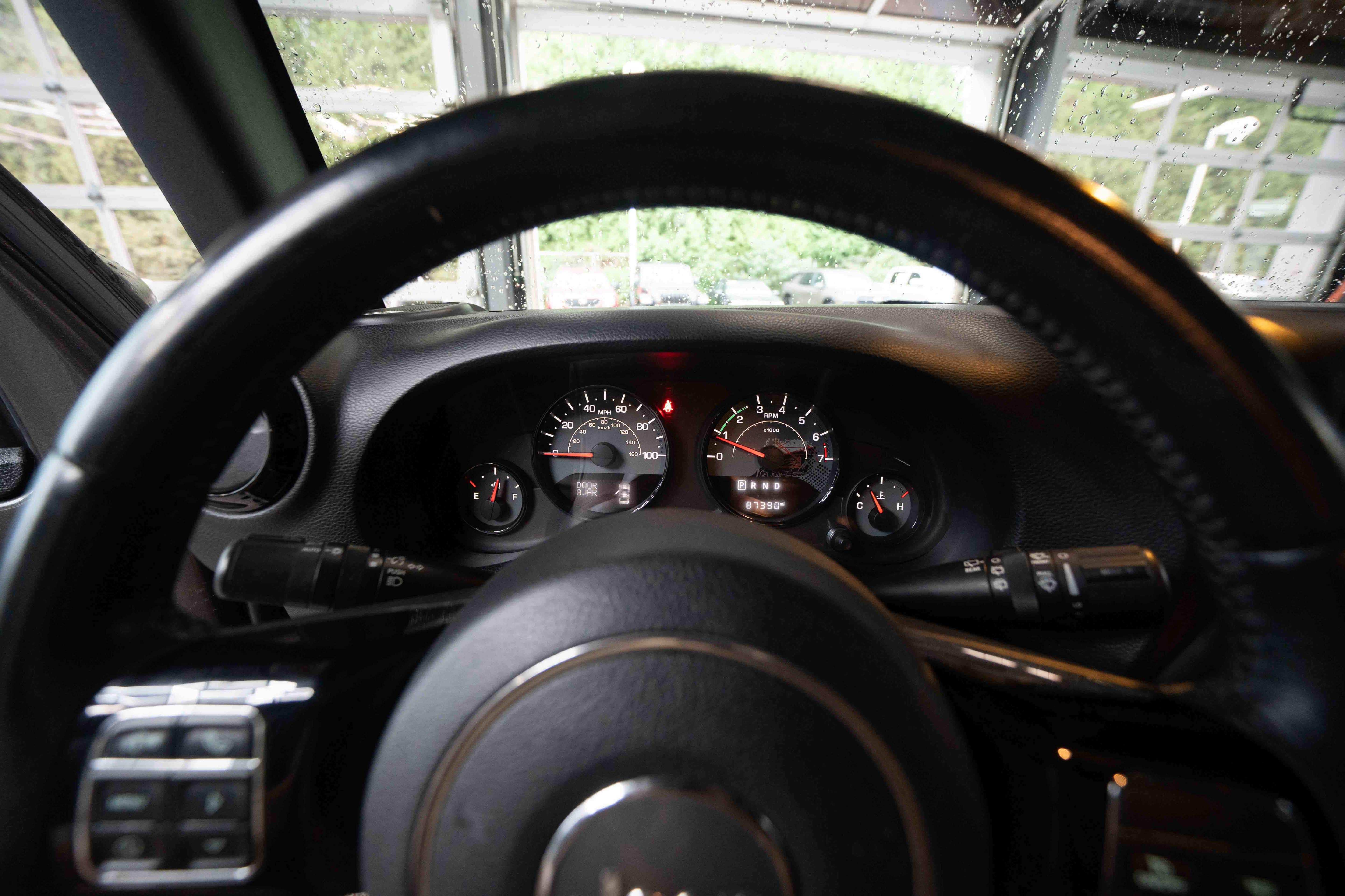 Used 2016 Jeep Wrangler Unlimited Sahara AWD/4WD image 15