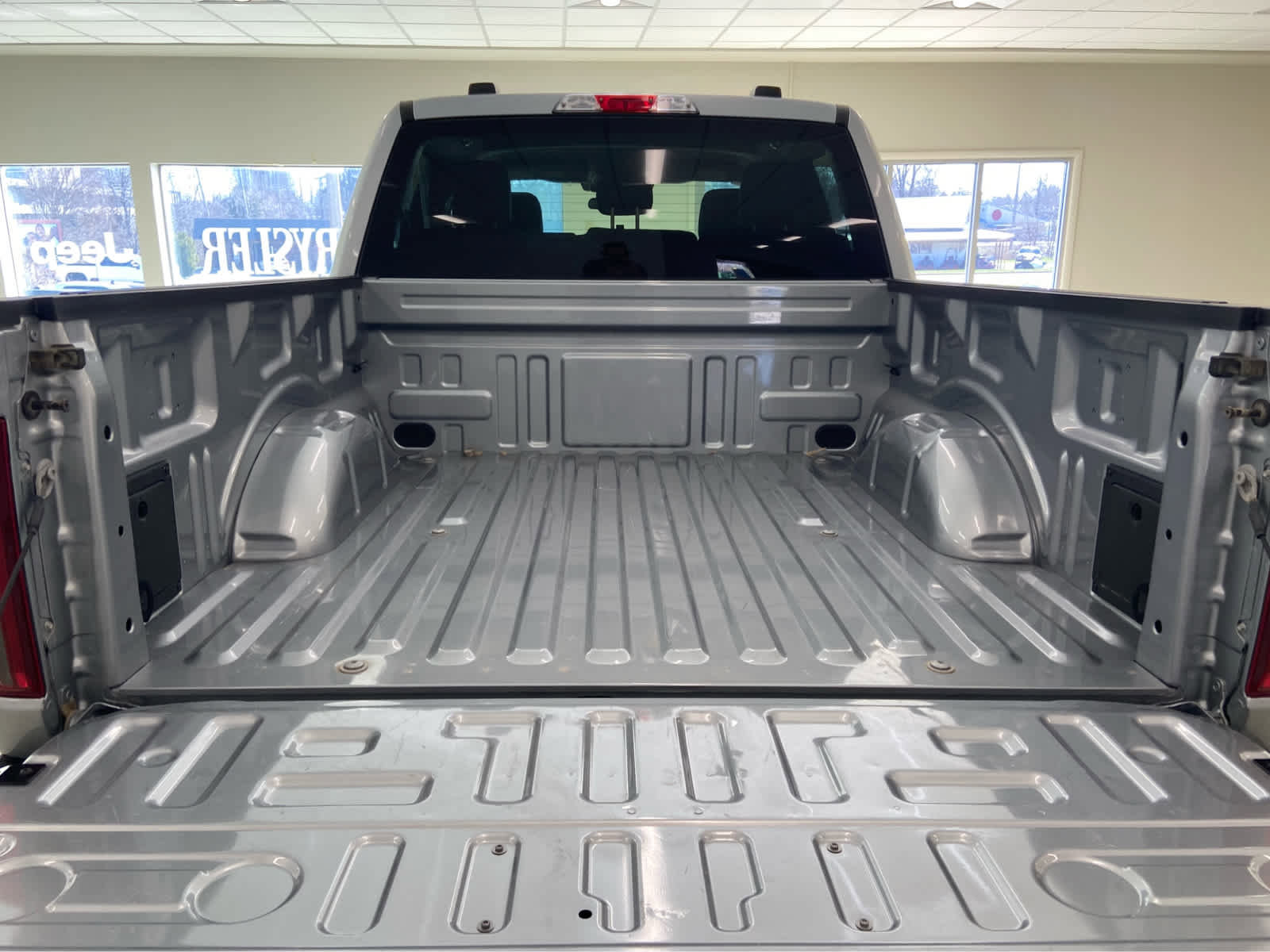 Used 2025 Ford F150 XLT w/ Equipment Group 301A Standard image 7