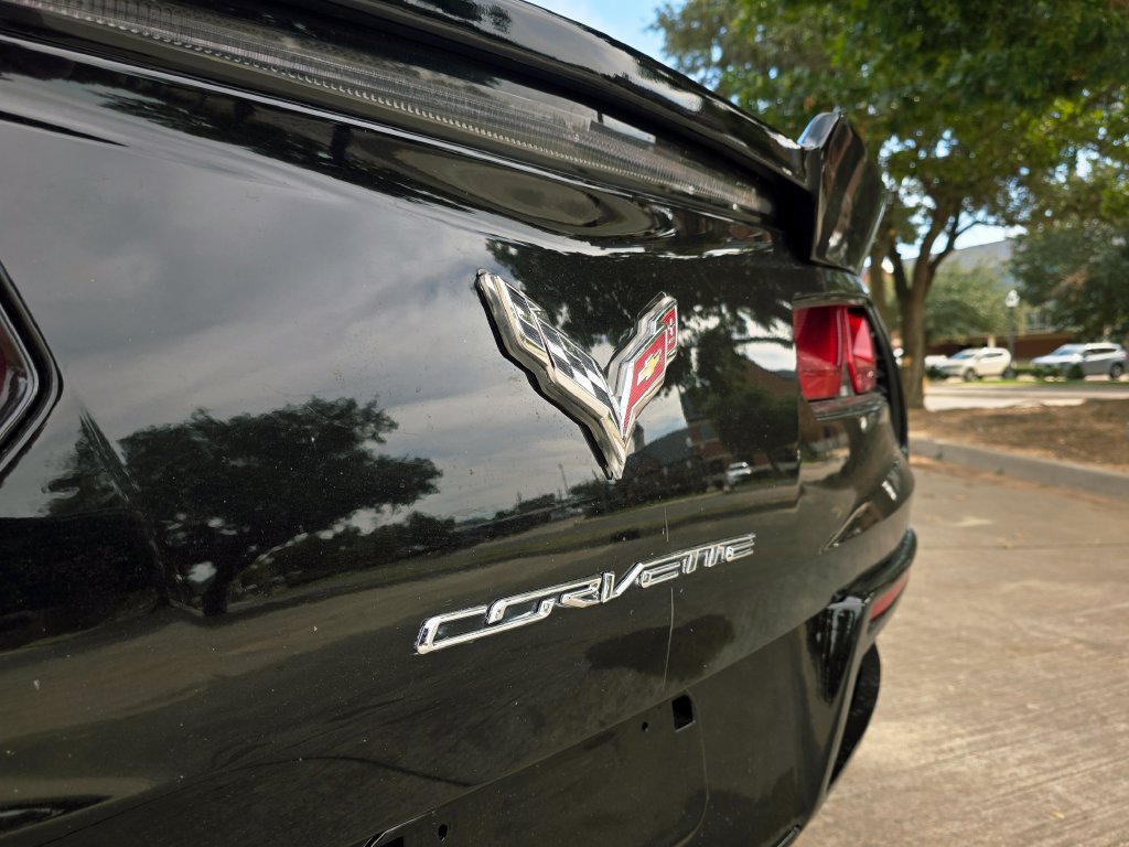 Used 2015 Chevrolet Corvette Stingray Coupe w/ 3LT Preferred Equipment Group RWD image 23