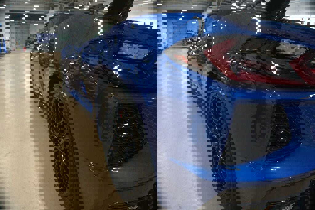 Used 2023 Chevrolet Corvette Stingray Convertible w/ Battery Protection Package image 18