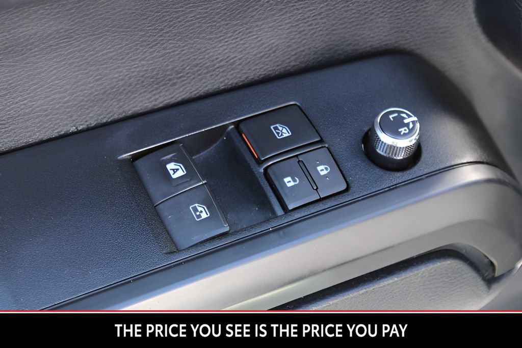 Used 2018 Toyota Tacoma SR w/ SR Convenience Package AWD/4WD image 18