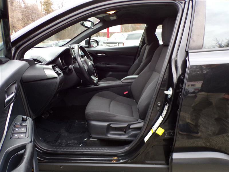 Used 2018 Toyota C-HR XLE image 14