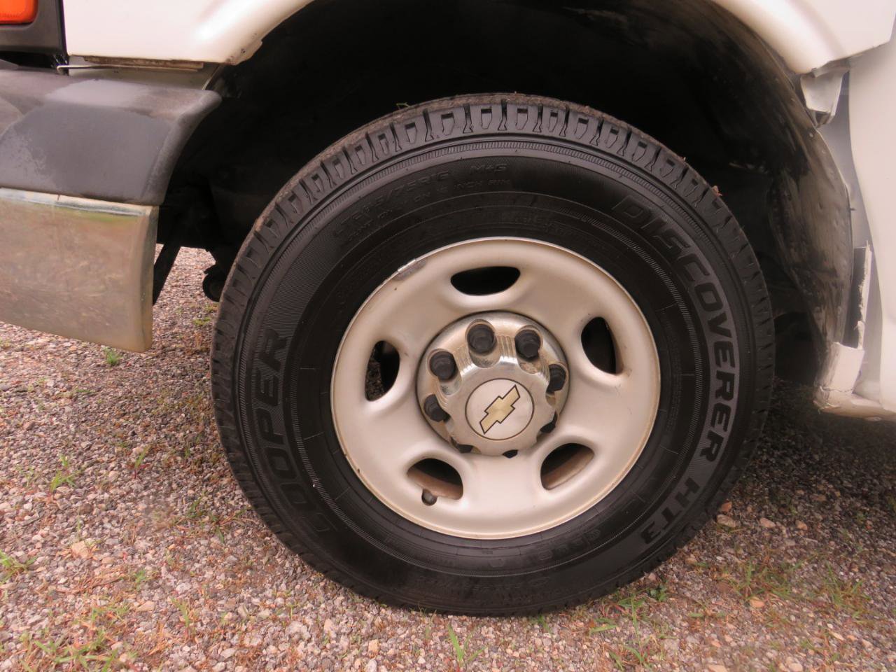 Used 2014 Chevrolet Express 2500 LT w/ LT Preferred Equipment Group RWD image 33