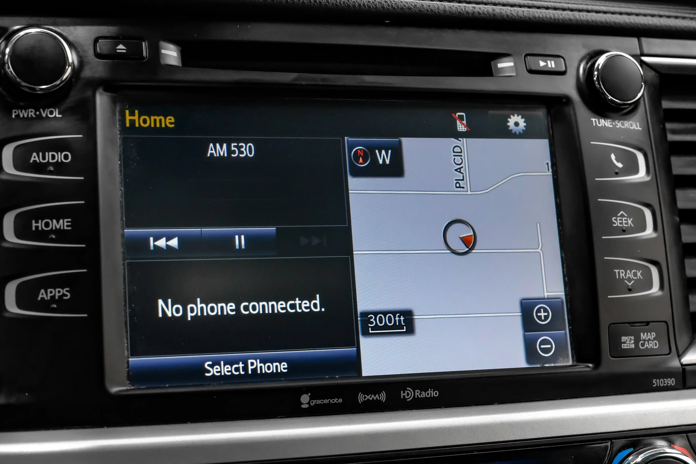Used 2019 Toyota Highlander XLE FWD image 27
