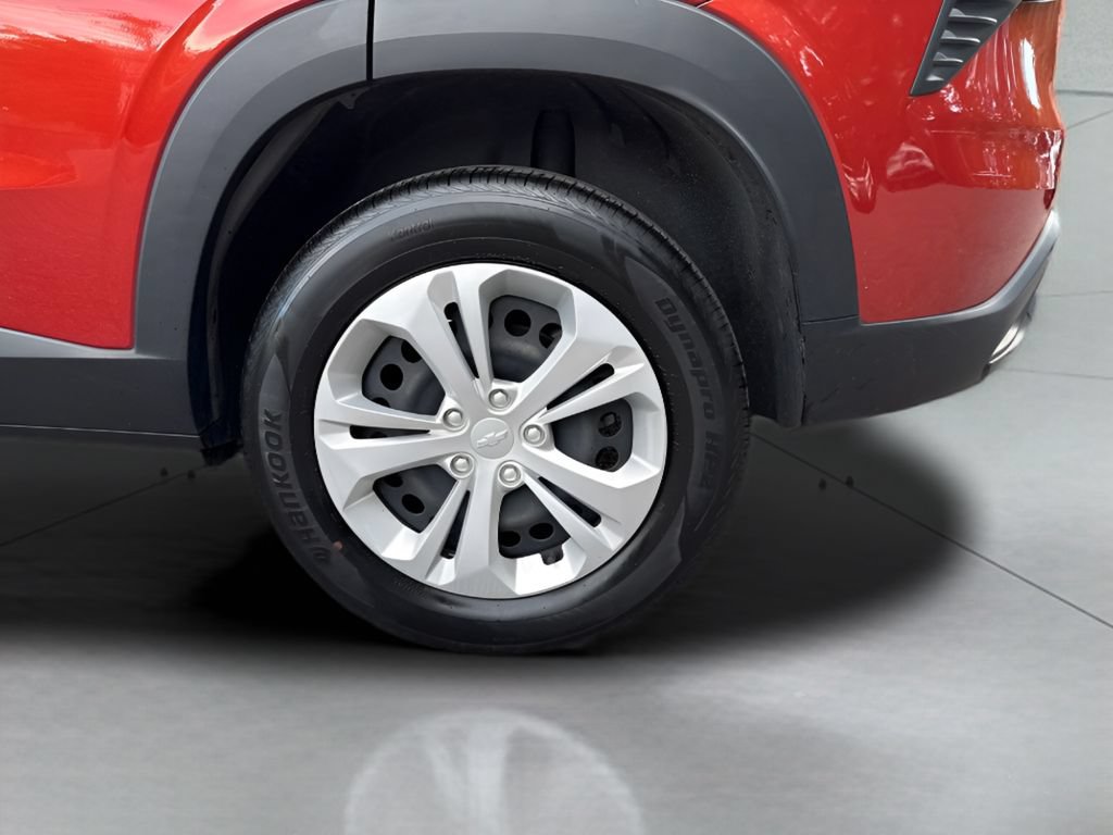 Used 2024 Chevrolet Trax LS FWD image 8