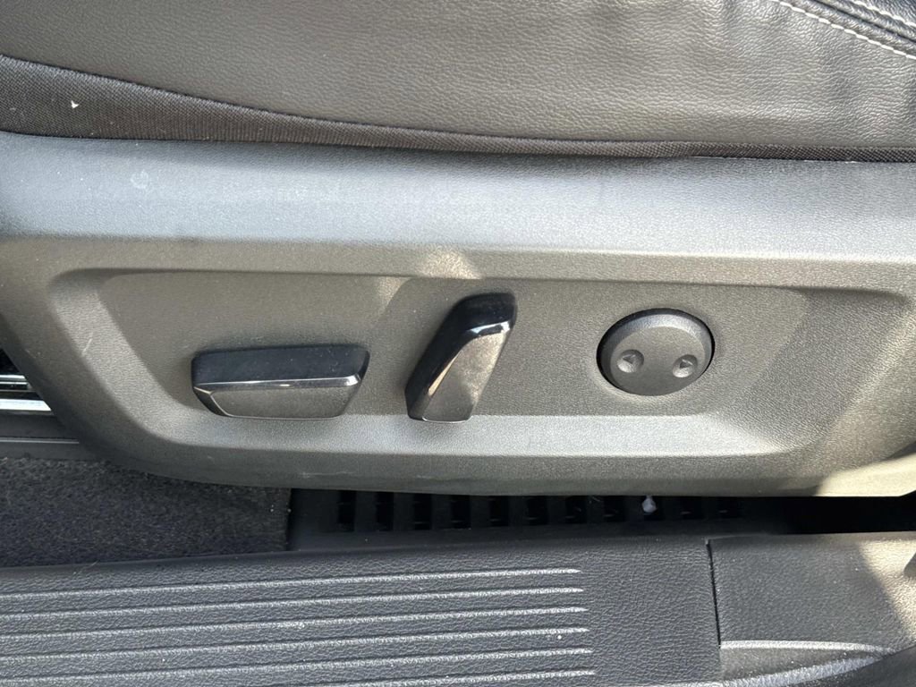 Certified 2023 Nissan Rogue SL w/ SL Premium Package image 22