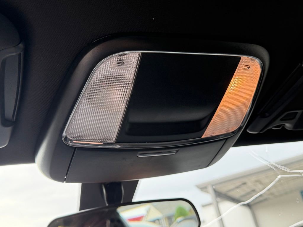 Used 2022 Dodge Charger SXT RWD image 26