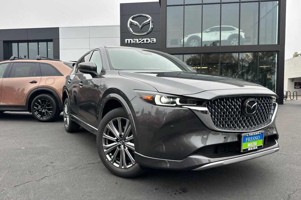 New 2025 MAZDA CX-5 Signature image 2