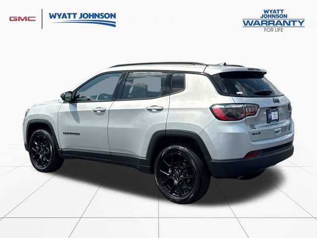 Used 2025 Jeep Compass Latitude w/ Convenience Group AWD/4WD video 3