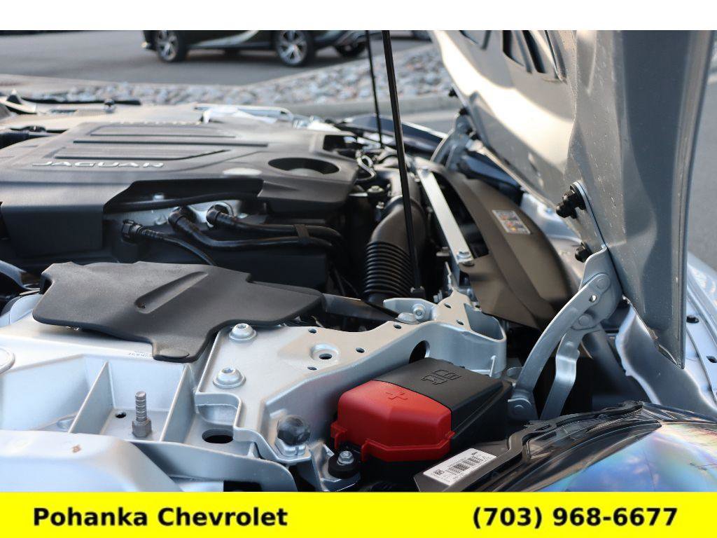 Used 2017 Jaguar F-TYPE R image 34