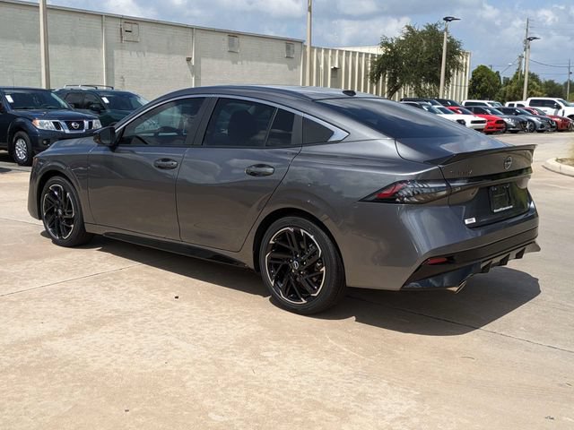 New 2026 Nissan Sentra SR w/ SR All Weather Package FWD image 8