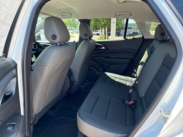New 2026 Chevrolet Trax ACTIV w/ Driver Confidence Package FWD image 8