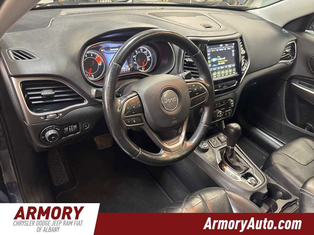 Used 2019 Jeep Cherokee Limited image 10