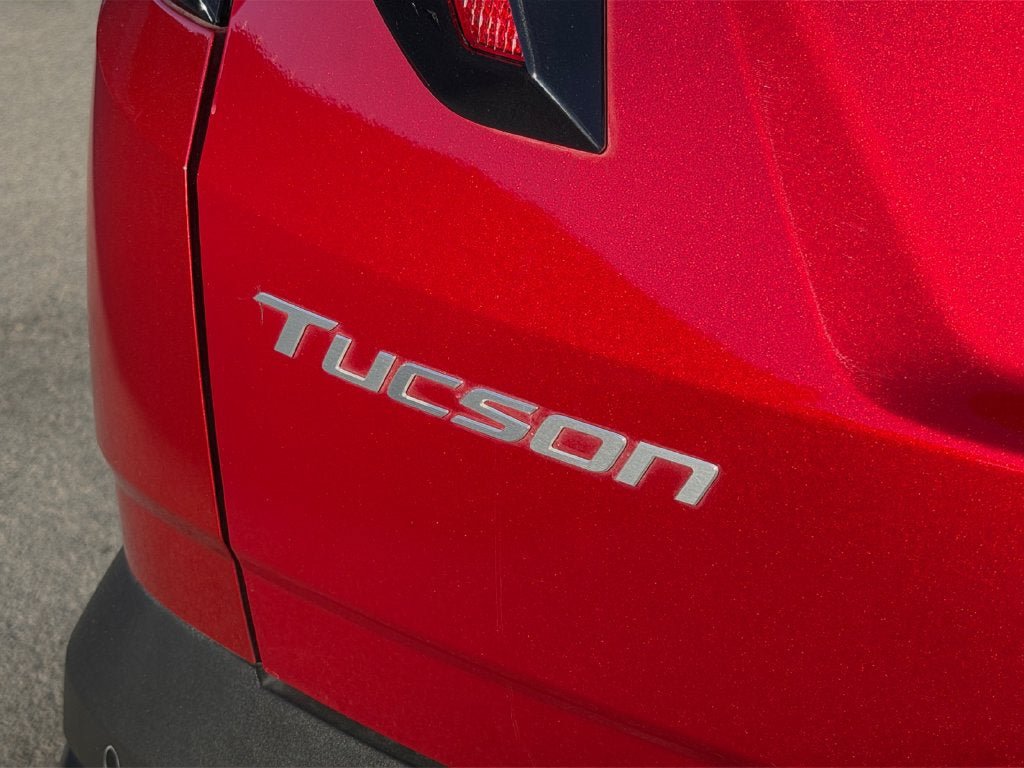 Certified 2025 Hyundai Tucson Limited AWD/4WD image 36