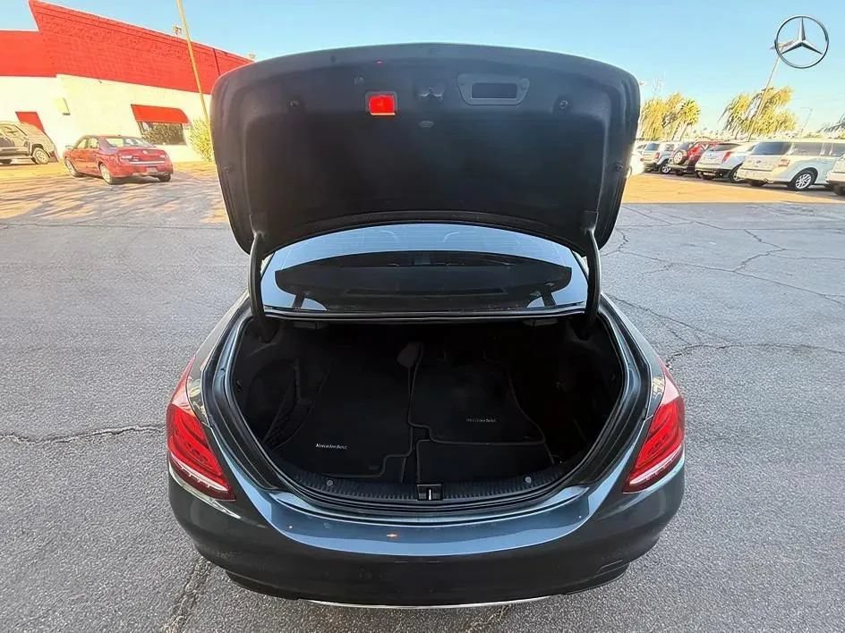 Used 2015 Mercedes-Benz C 300 Sedan image 24