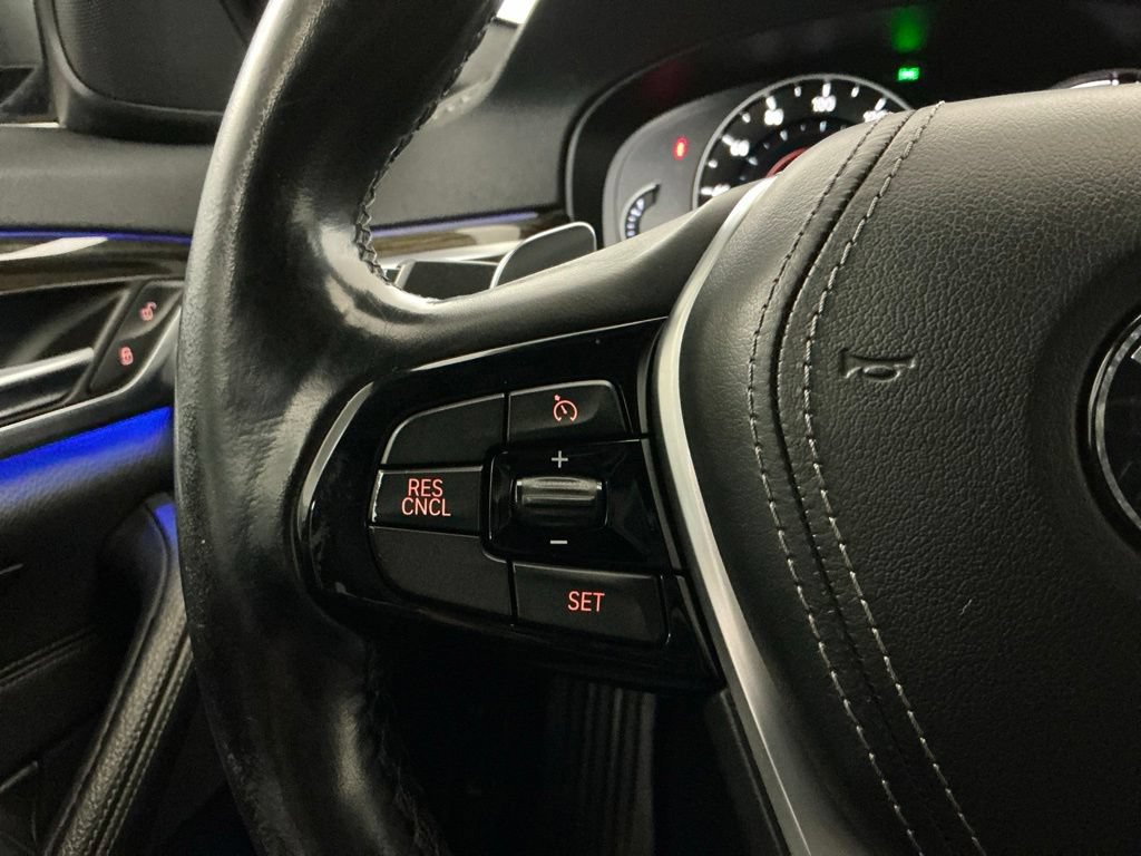 Used 2018 BMW 530e w/ Premium Package 2 RWD image 15