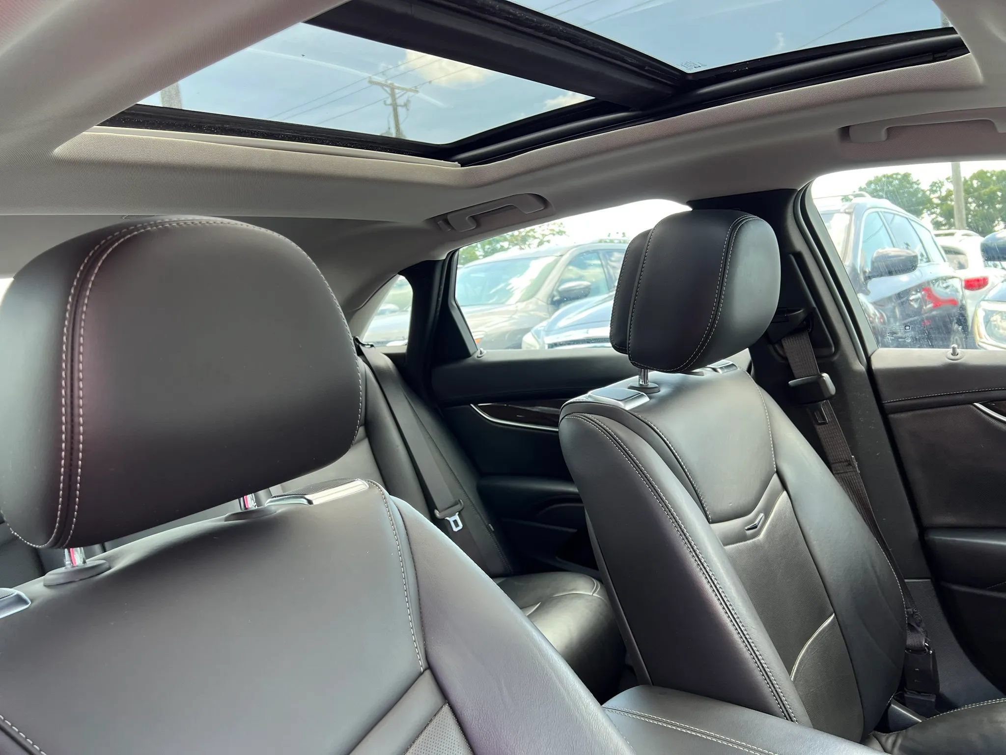 Used 2013 Cadillac XTS Premium FWD image 17