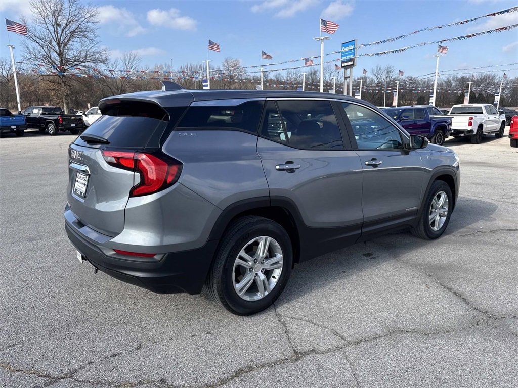 Used 2021 GMC Terrain SLE w/ LPO, Floor Liner Package image 7