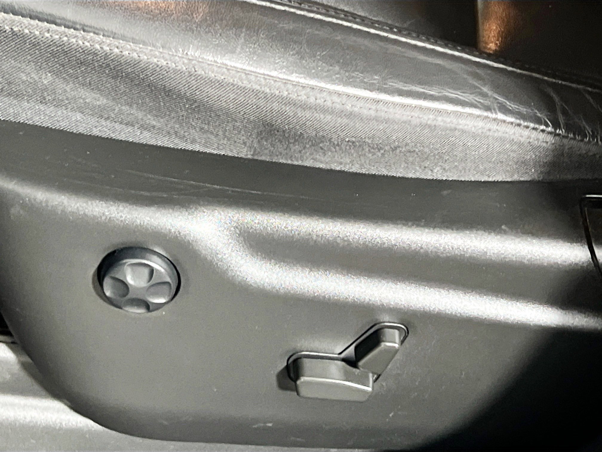 Used 2022 Jeep Grand Cherokee Limited image 15