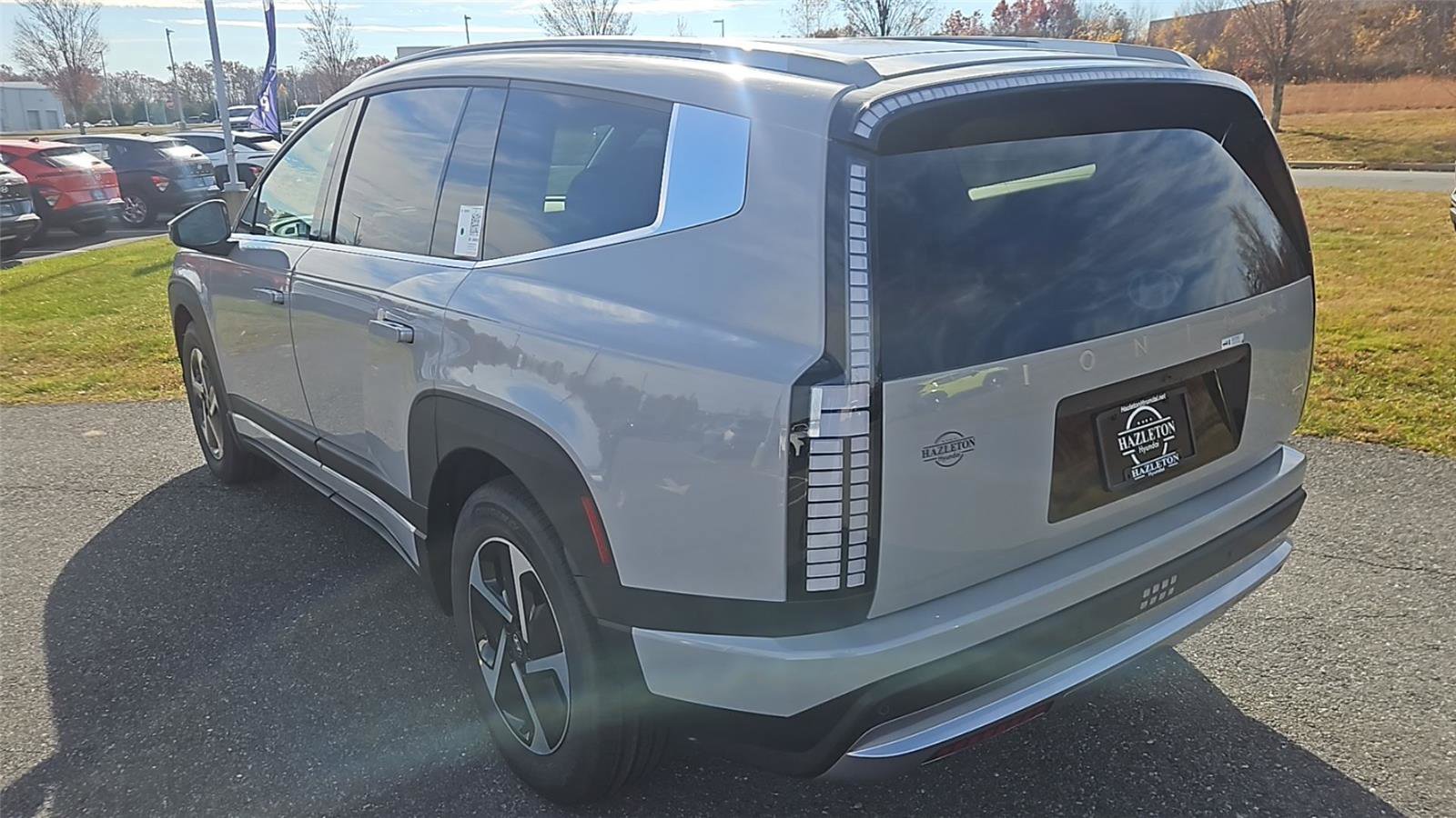 New 2026 Hyundai Ioniq 9 SE image 5