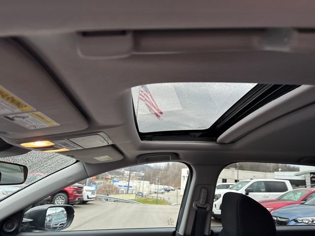 Used 2017 Honda CR-V EX image 12