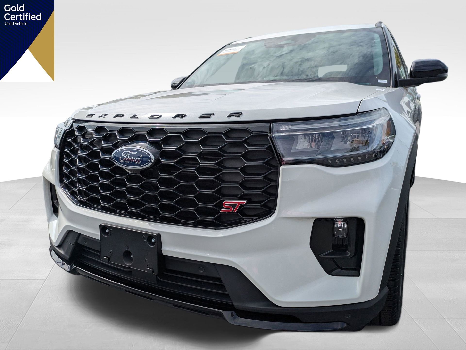 Certified 2025 Ford Explorer ST RWD image 11
