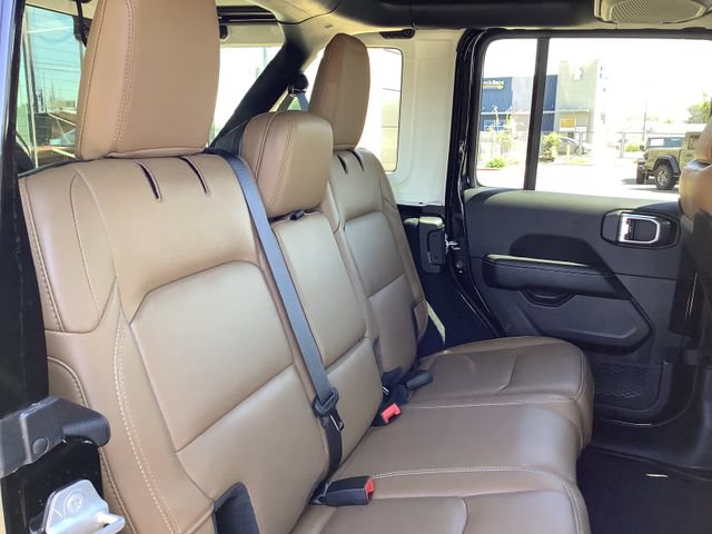 Used 2022 Jeep Wrangler Unlimited Rubicon w/ Xtreme Recon 35" Tire Package AWD/4WD image 38
