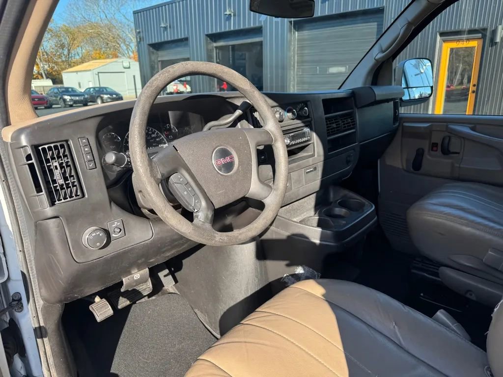 Used 2013 GMC Savana 1500 image 5