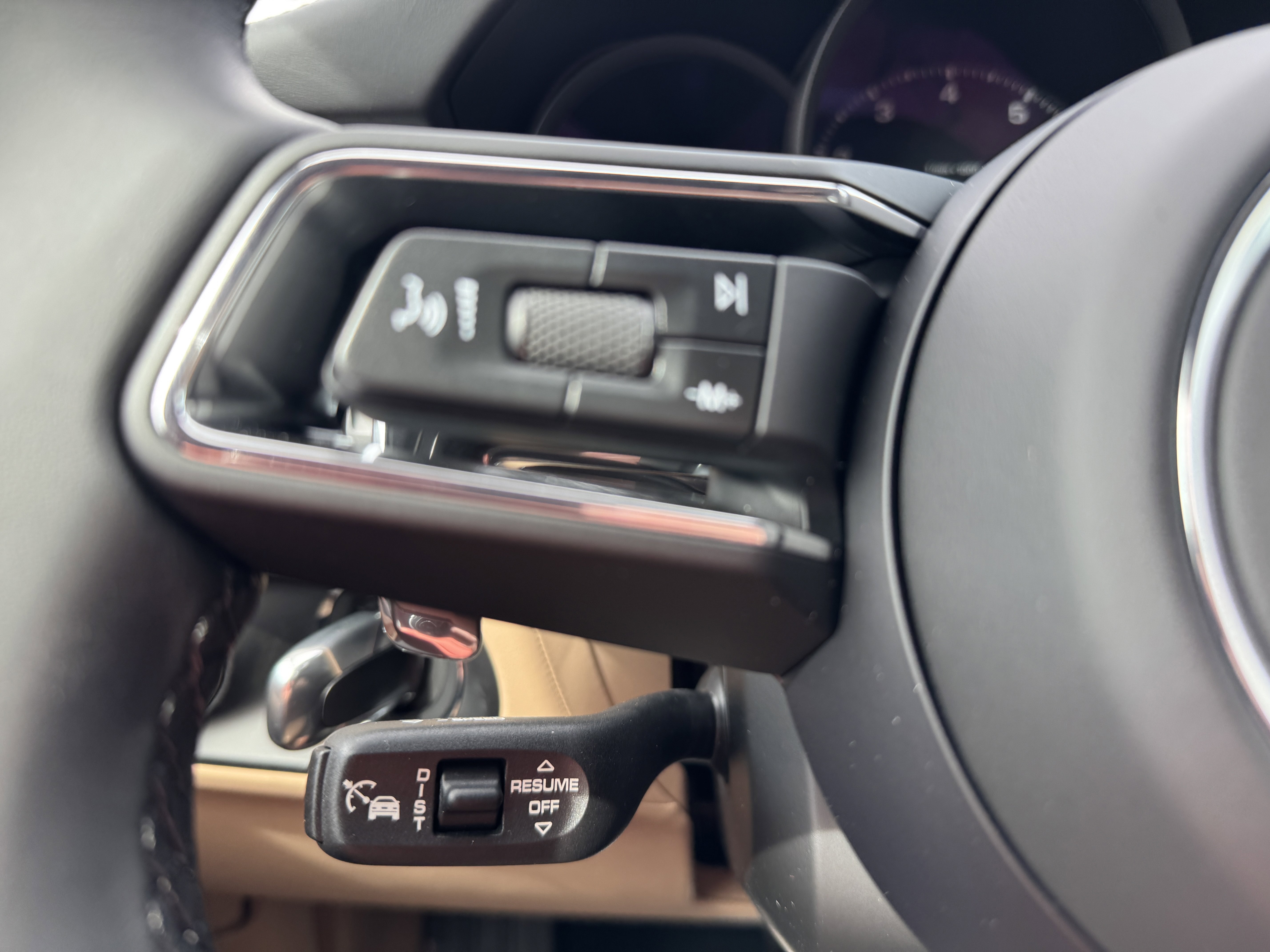 New 2026 Porsche Macan image 32