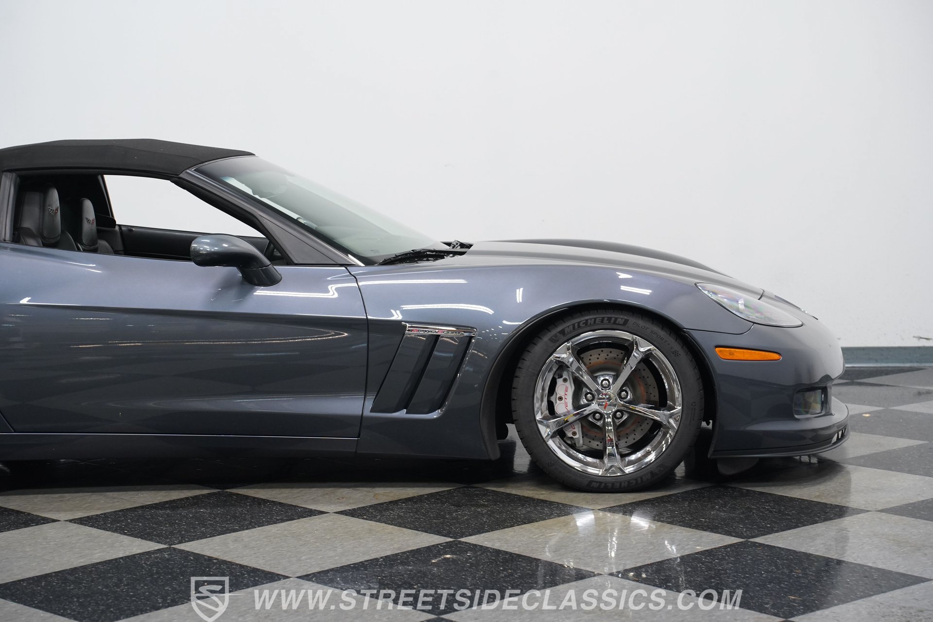 Used 2012 Chevrolet Corvette Grand Sport w/ 3LT Preferred Equipment Group RWD image 28