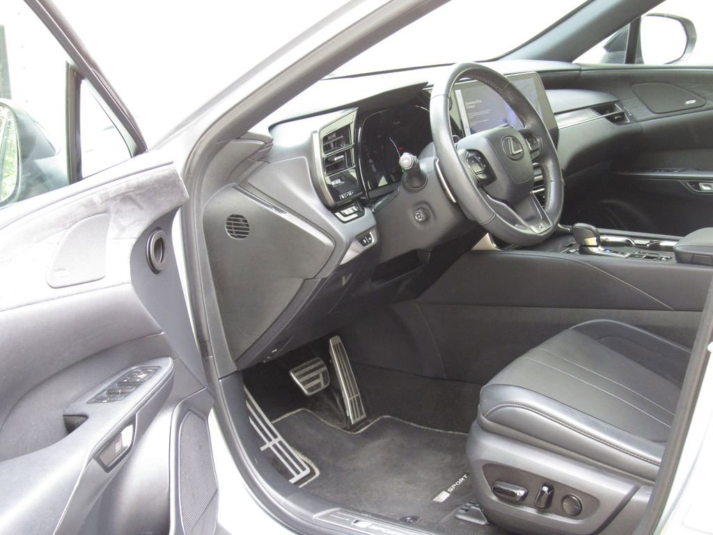 Used 2024 Lexus RX 500h F Sport w/ Convenience Package AWD/4WD image 10