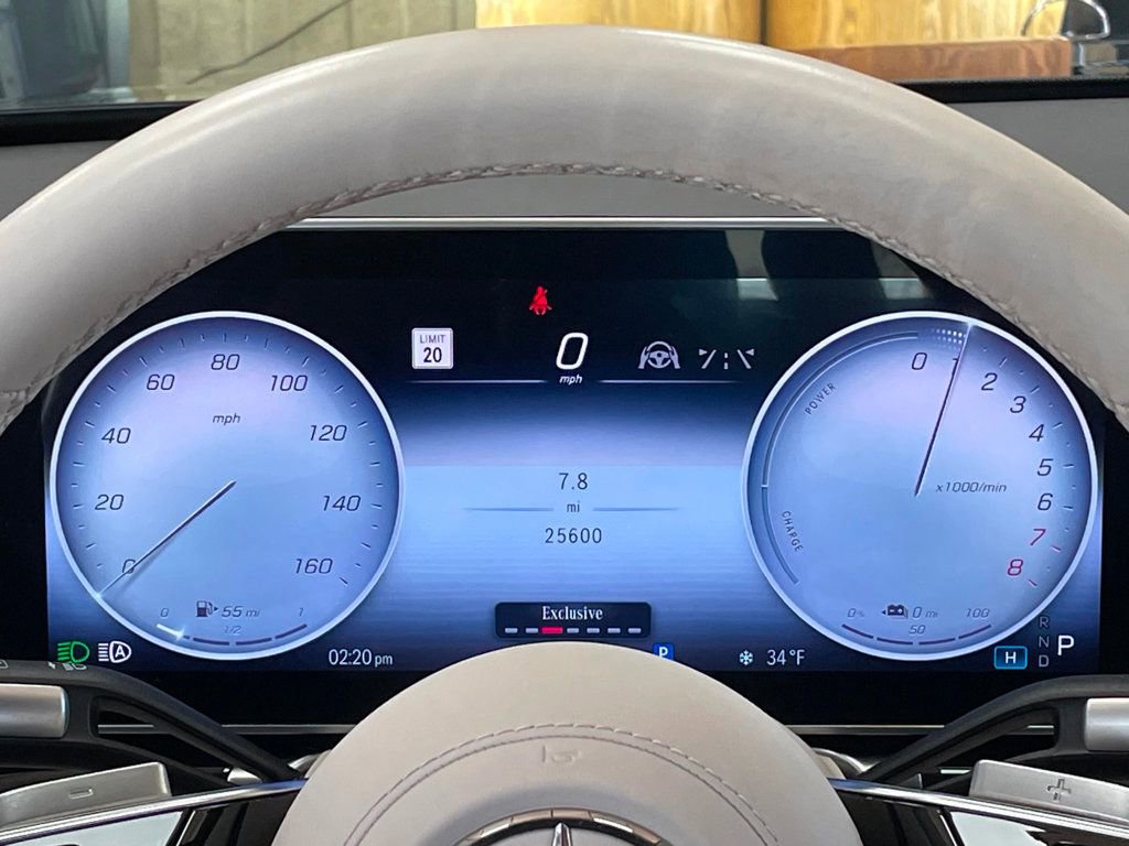 Used 2023 Mercedes-Benz S 580e 4MATIC Sedan w/ AMG Line image 39