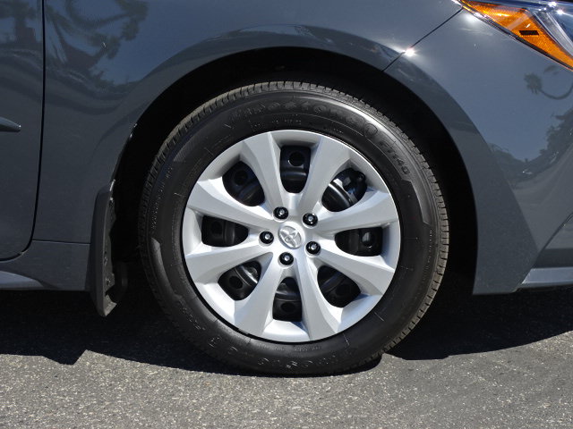 New 2027 Toyota Corolla LE FWD image 4