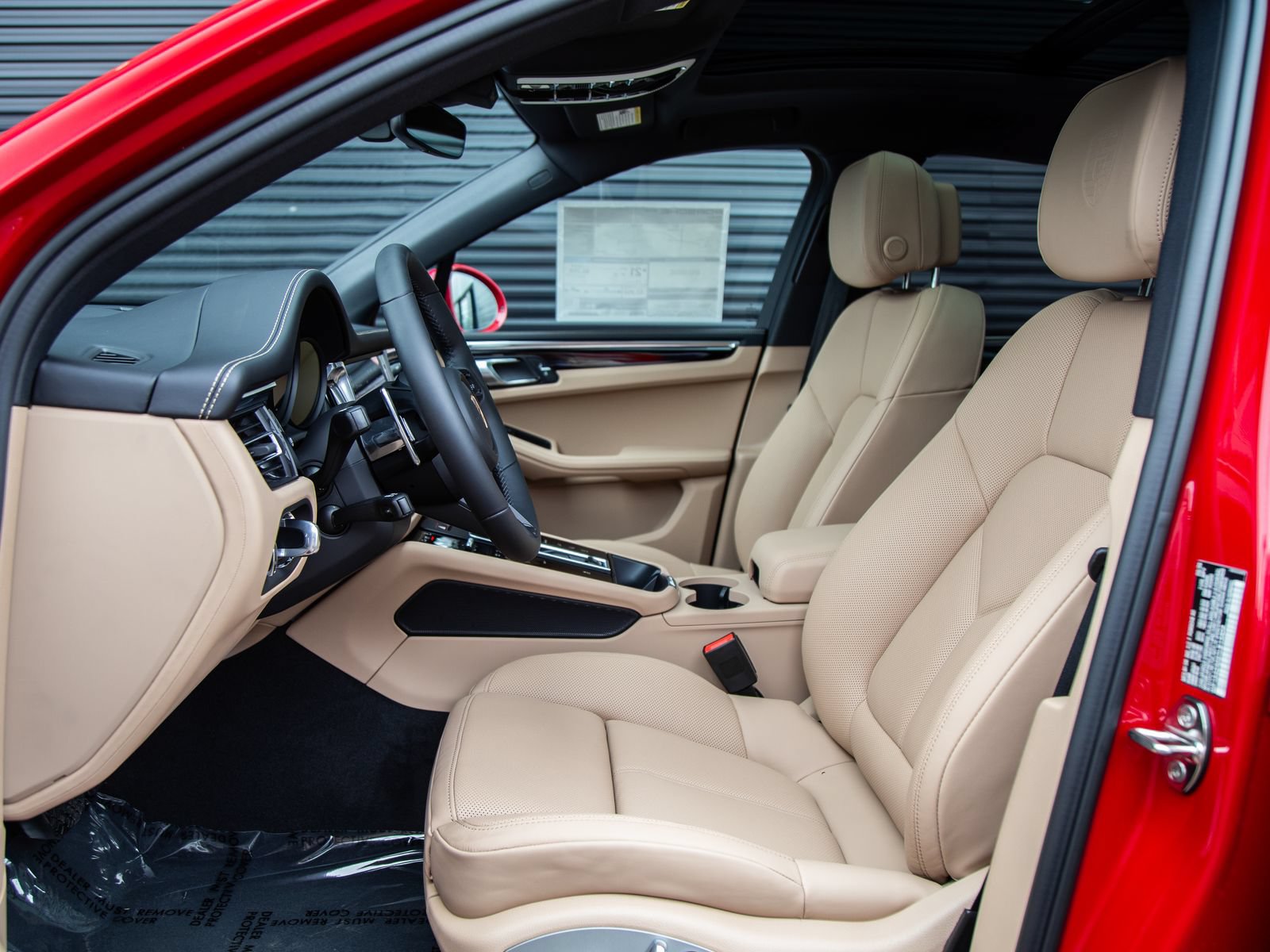 New 2026 Porsche Macan AWD/4WD image 5