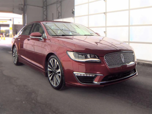 Used 2017 Lincoln MKZ Reserve w/ Luxury Package FWD image 2