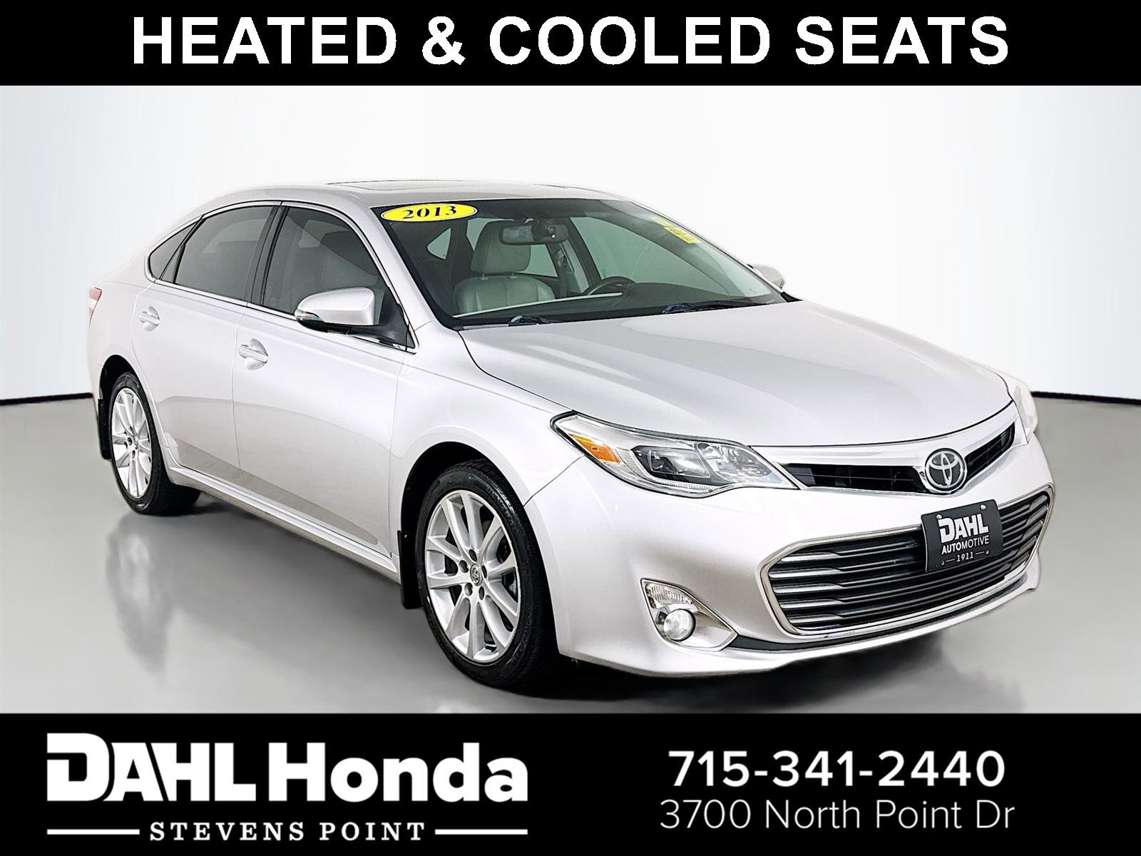 Used 2013 Toyota Avalon Limited w/ Technology Pkg FWD image 1