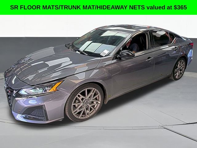 Used 2023 Nissan Altima 2.0 SR image 2