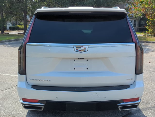 Used 2023 Cadillac Escalade Premium Luxury AWD/4WD image 6